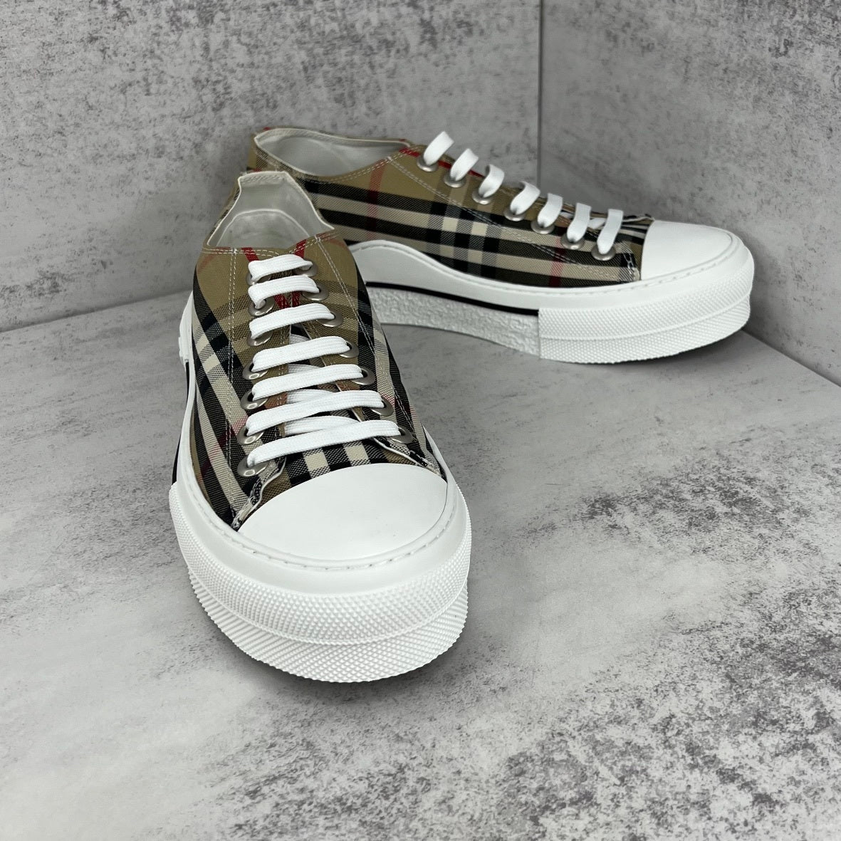 Burberry Gabardine "Beige"