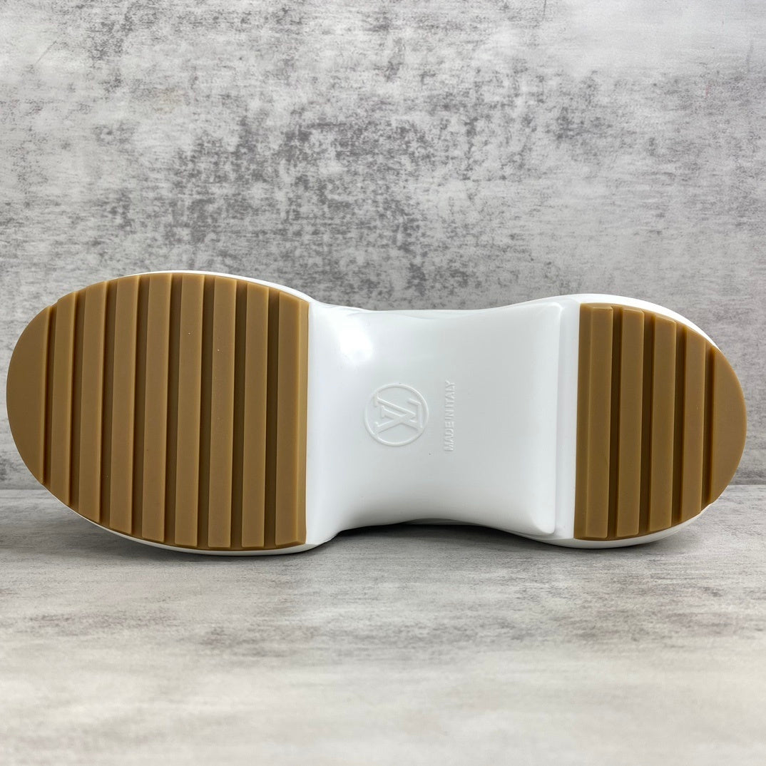 Louis Vuitton Arklight "White-Beige Denim"