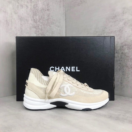 Chanel Interlocking CC "Beige"