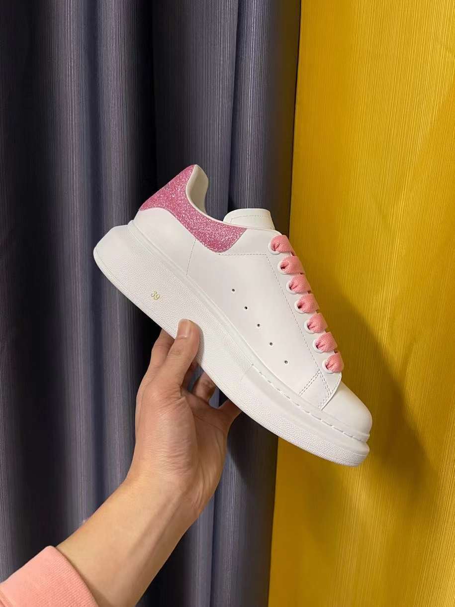 Alexander McQueen Oversized "White-Pink Glitter"