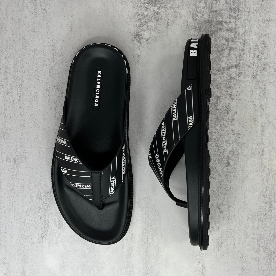 Balenciaga Flip-Flops "Black-White"
