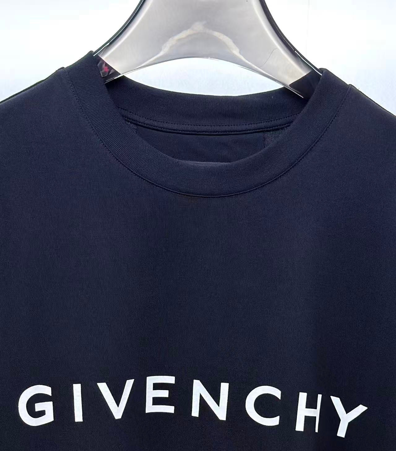 Givenchy Logo Print T-Shirt "Black"
