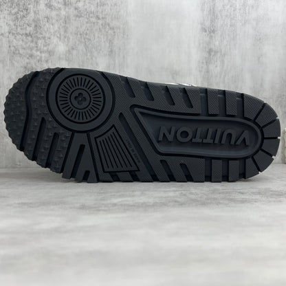 Louis Vuitton Maxi "Black Love"