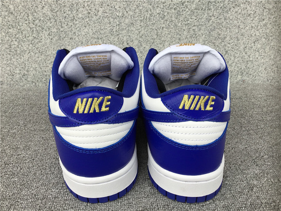 Supreme x Nike SB Dunk Low "Blue Stars"
