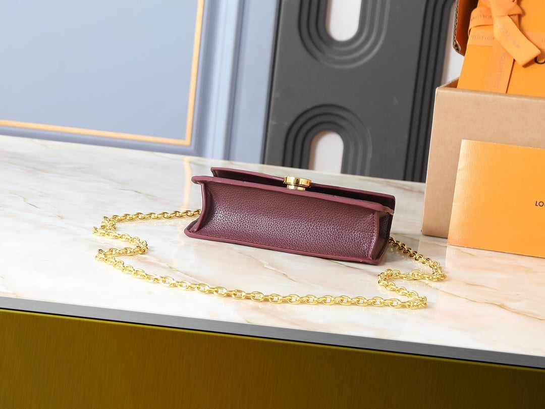 Louis Vuitton Wallet On Chain Rosy "Monogram Empreinte Leather"