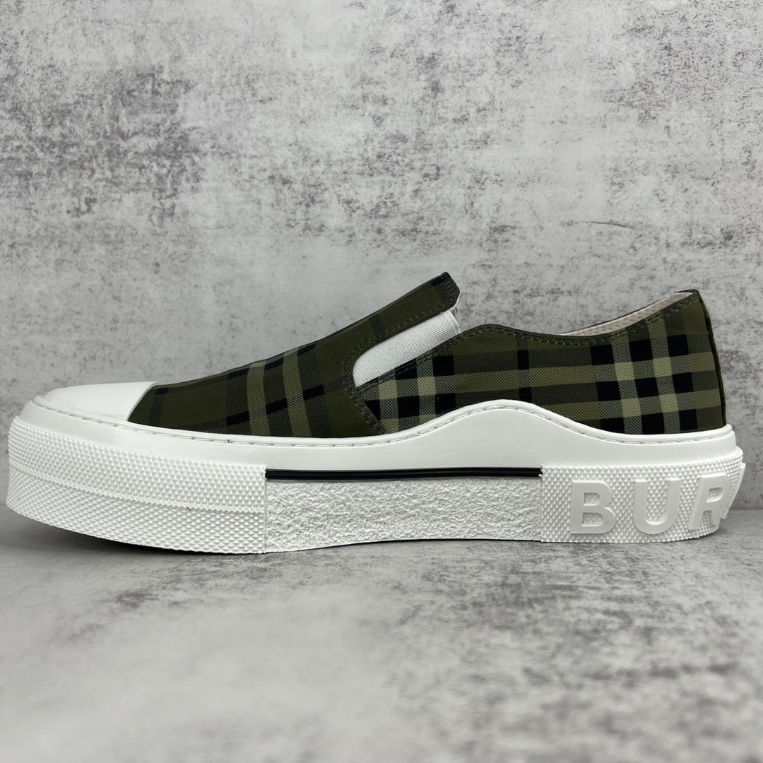 Burberry Slip-On "Green"