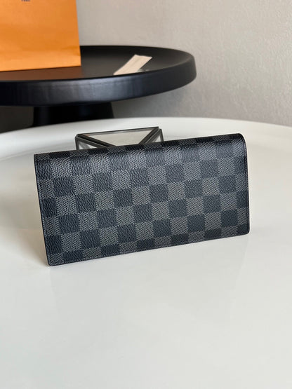 Louis Vuitton Brazza Wallet "Damier Graphite Canvas"