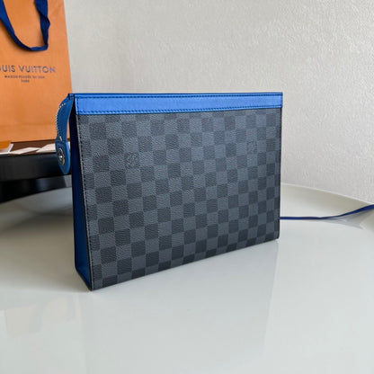 Louis Vuitton Pochette Voyage MM