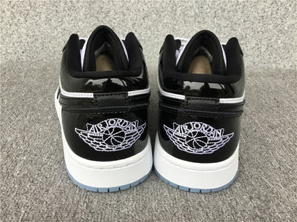 Air Jordan 1 Low SE "Concord"