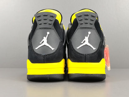 Air Jordan 4 Retro "Thunder"
