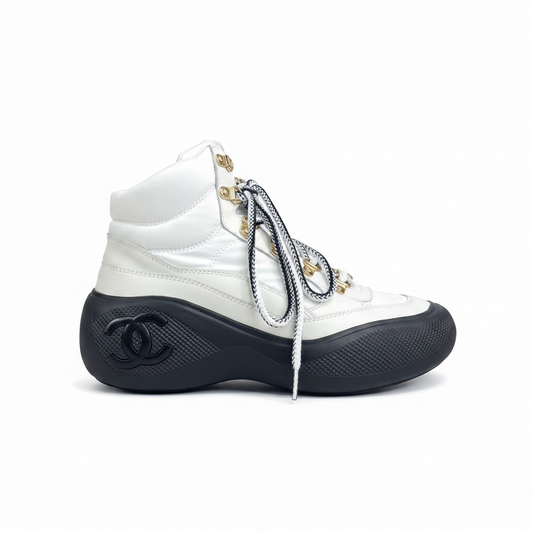 Chanel Snow Boots "White-Black"