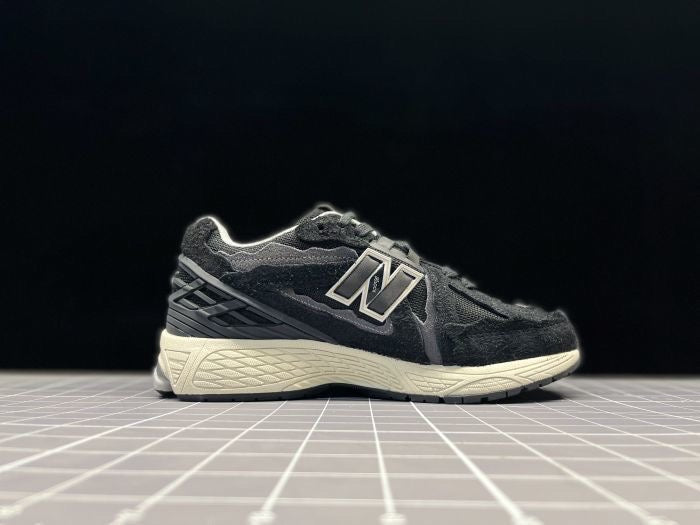 New Balance 1906R “Black-Grey”