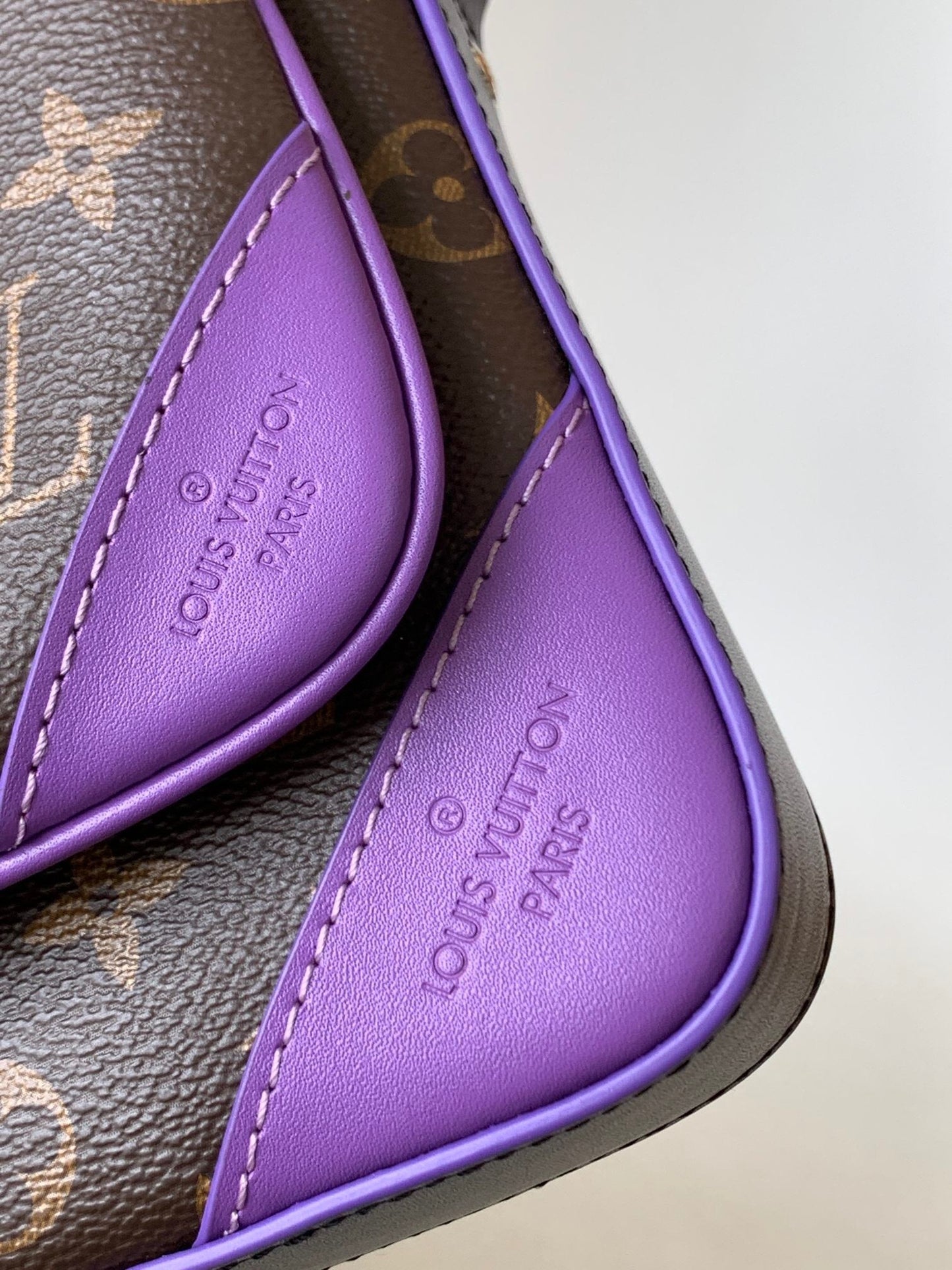 Louis Vuitton Trio Messenger