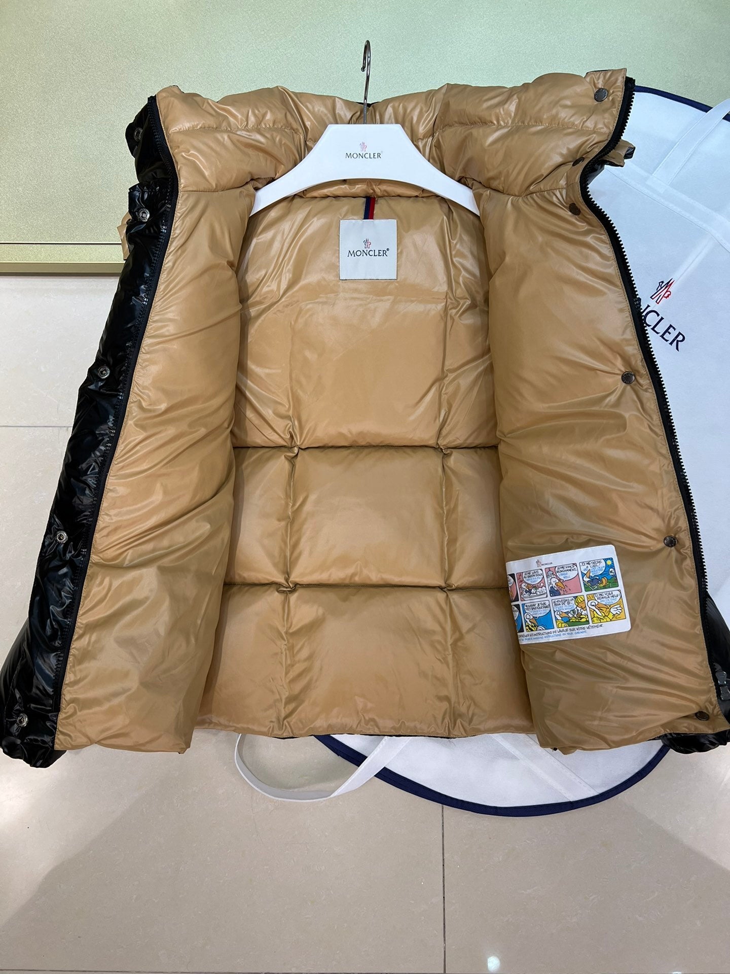 Moncler Parana Down Jacket "Black"