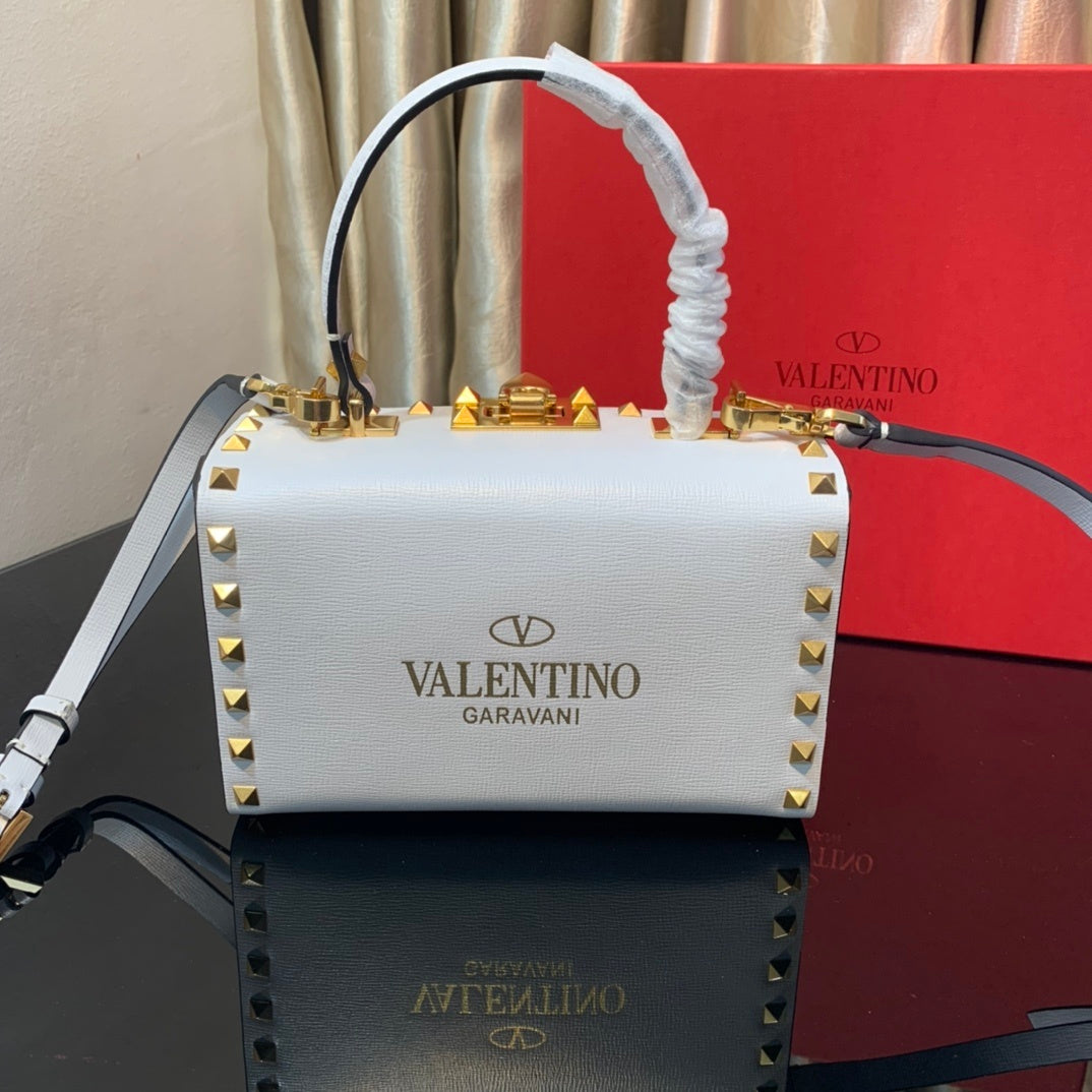 Valentino Garavani Rockstud Alcoce Bag