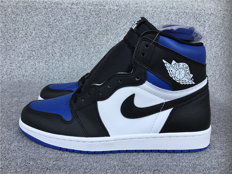 Air Jordan 1 Retro High OG "Royal Toe"
