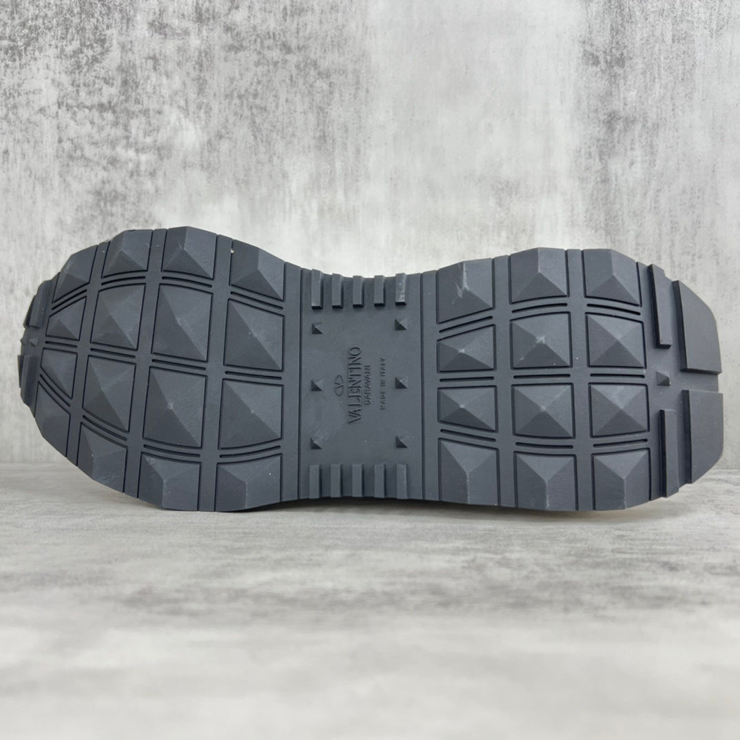 Valentino Garavani Netrunner "White"