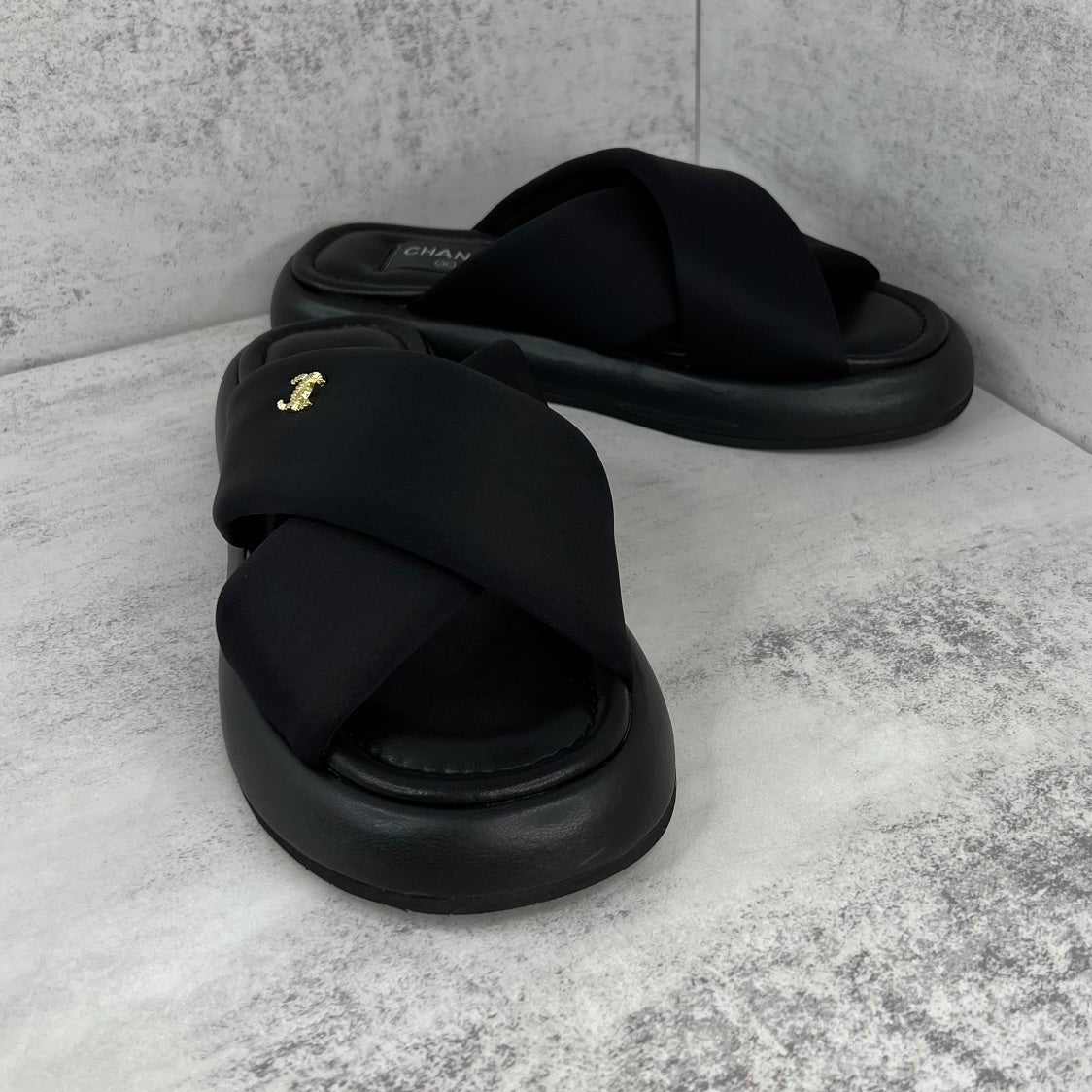 Chanel Slides "Black"