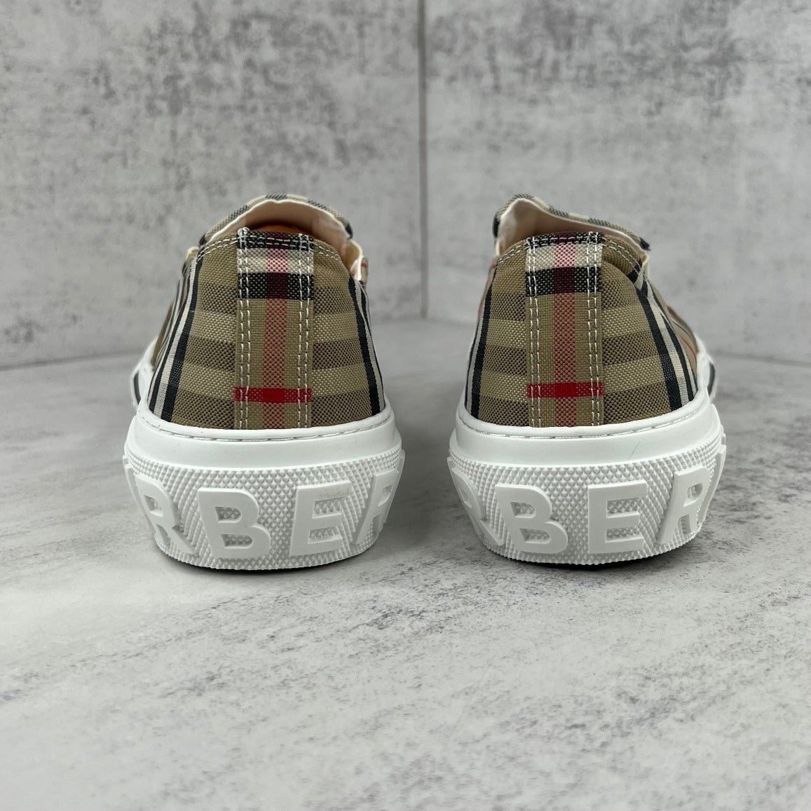 Burberry Slip-On "Birch Brown"