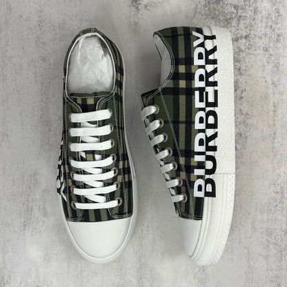 Burberry Larkhall "Green"