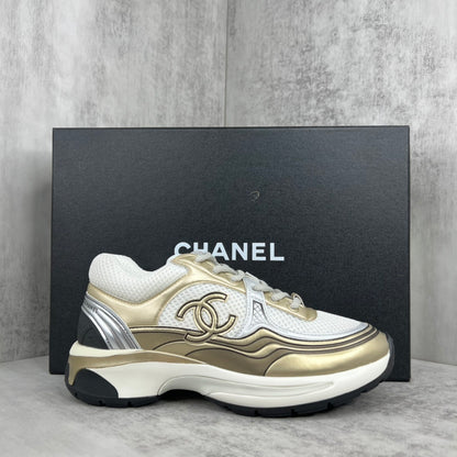 Chanel CC "Gold-White"