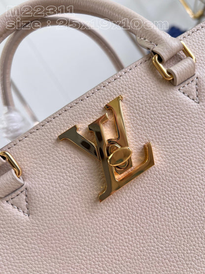 Louis Vuitton Lock & Go