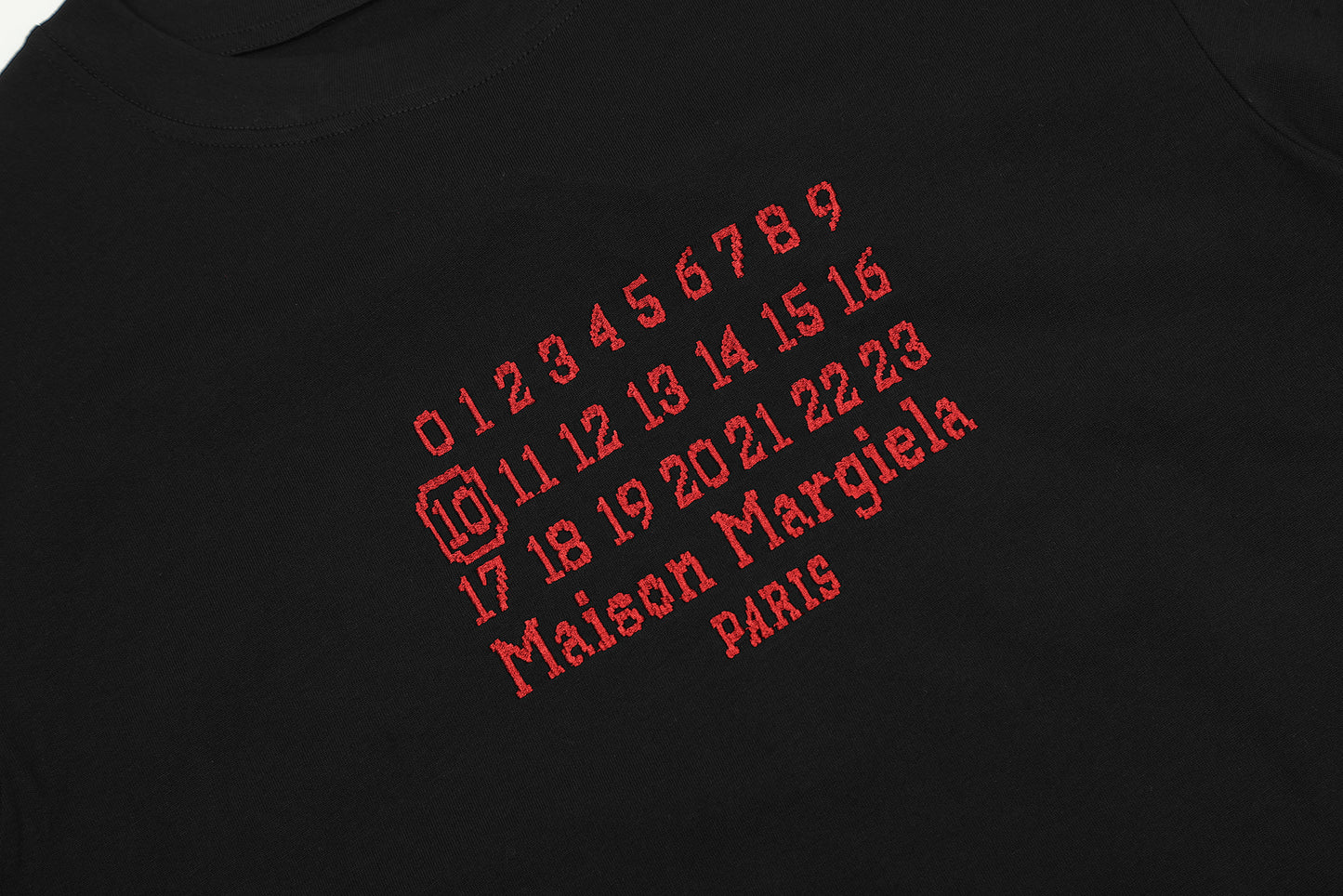 Maison Margiela T-Shirt "Black-Red"