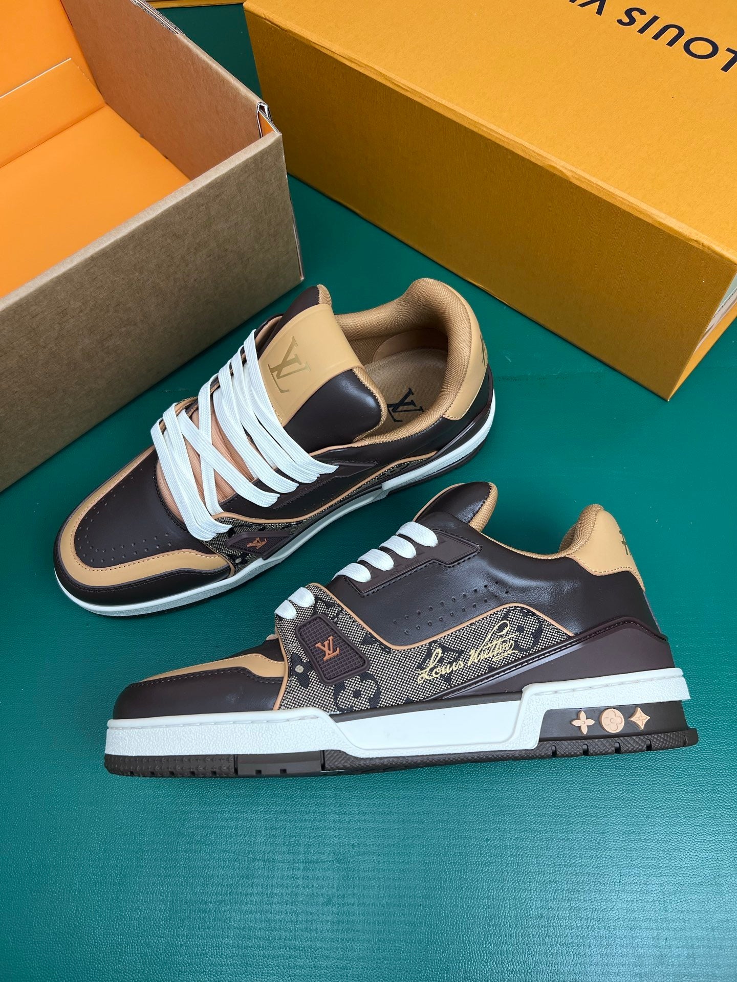 Louis Vuitton LV Trainer "Marron"