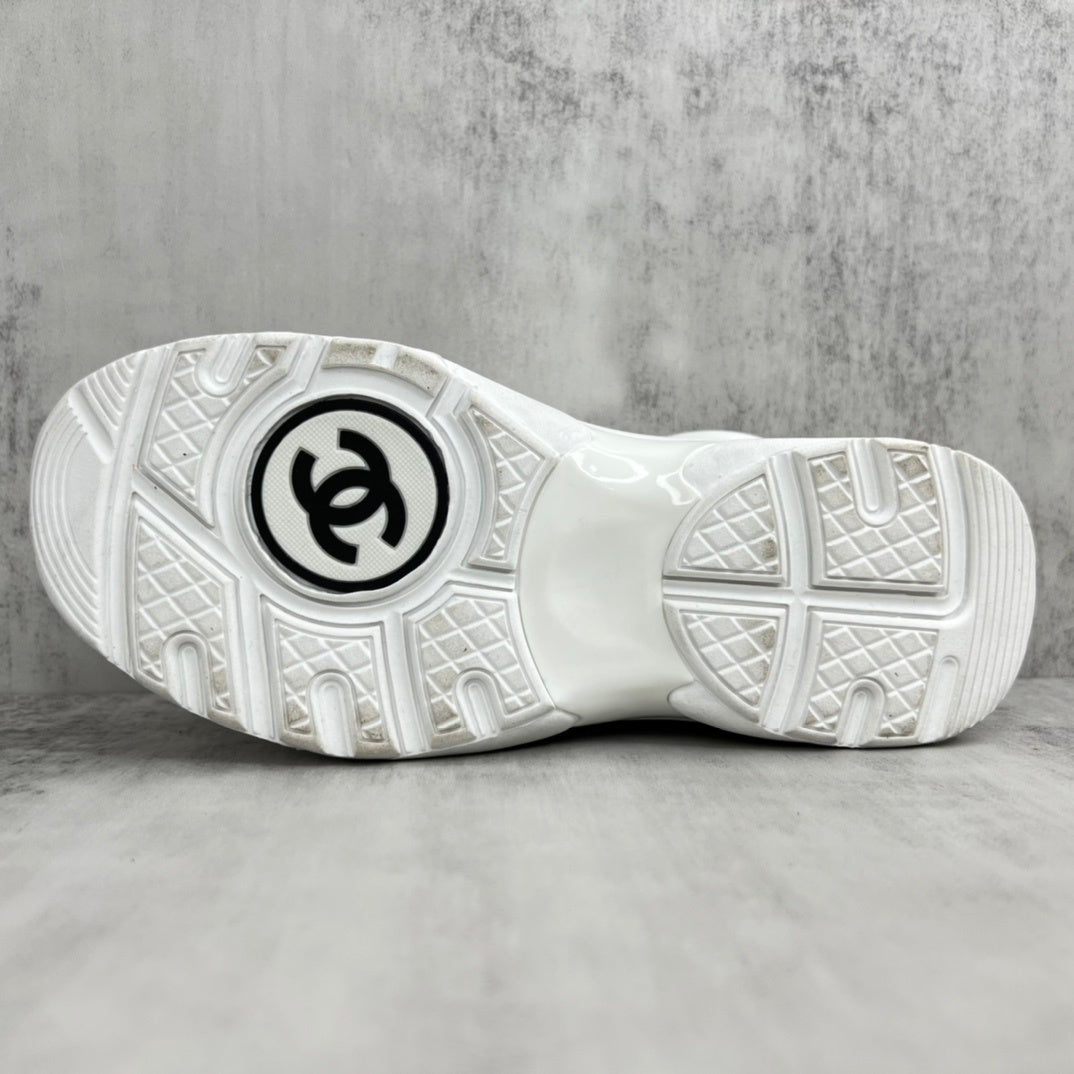 Chanel 22A "White-Grey"