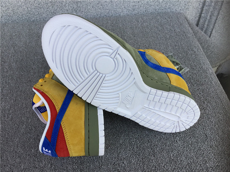 Nike SB Dunk Low "Puff N Stuff"