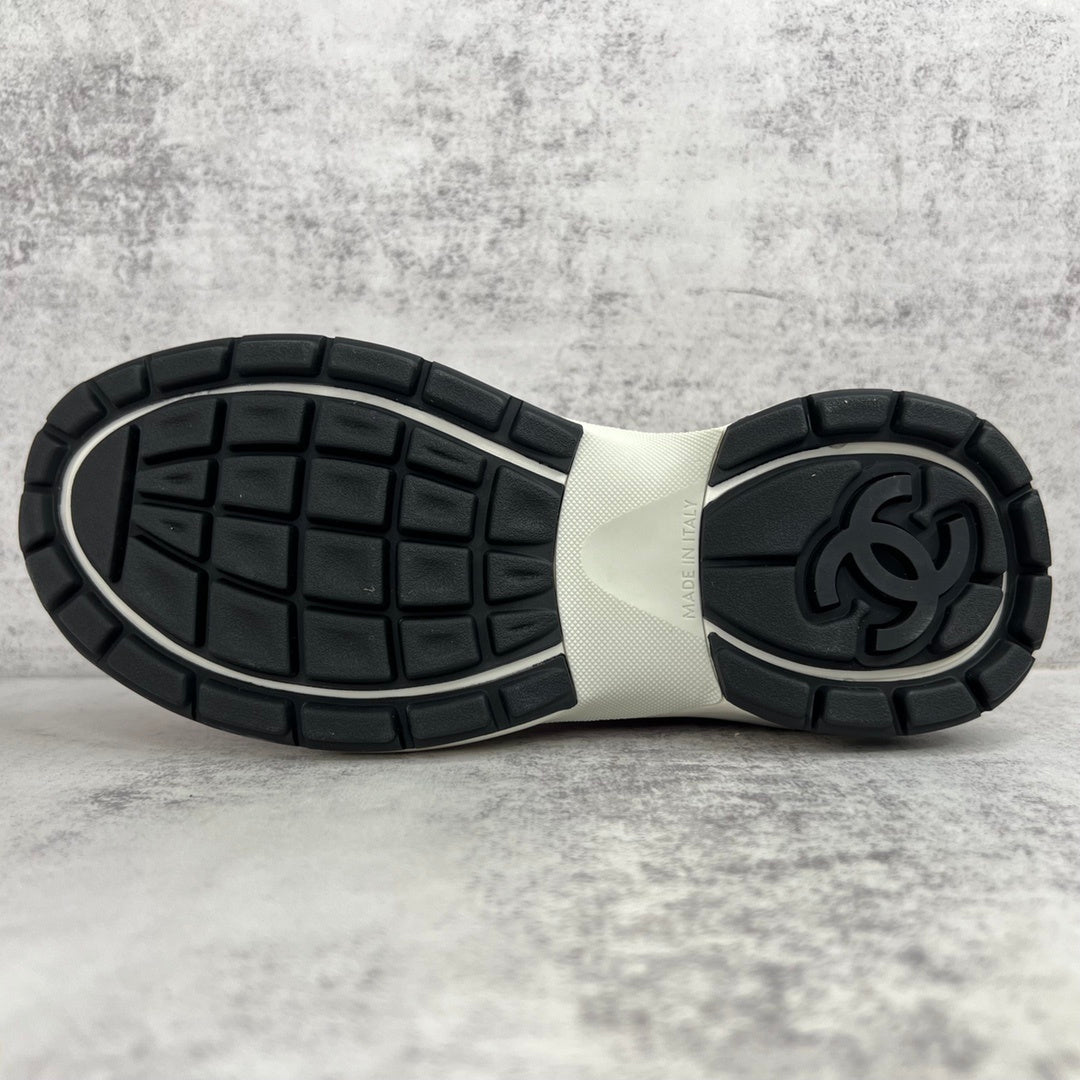 Chanel CC "Beige-White-Pink"