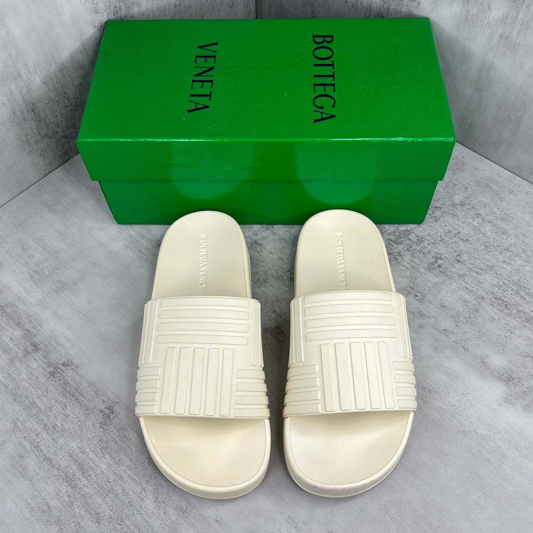 Bottega Veneta Slides "Cream"