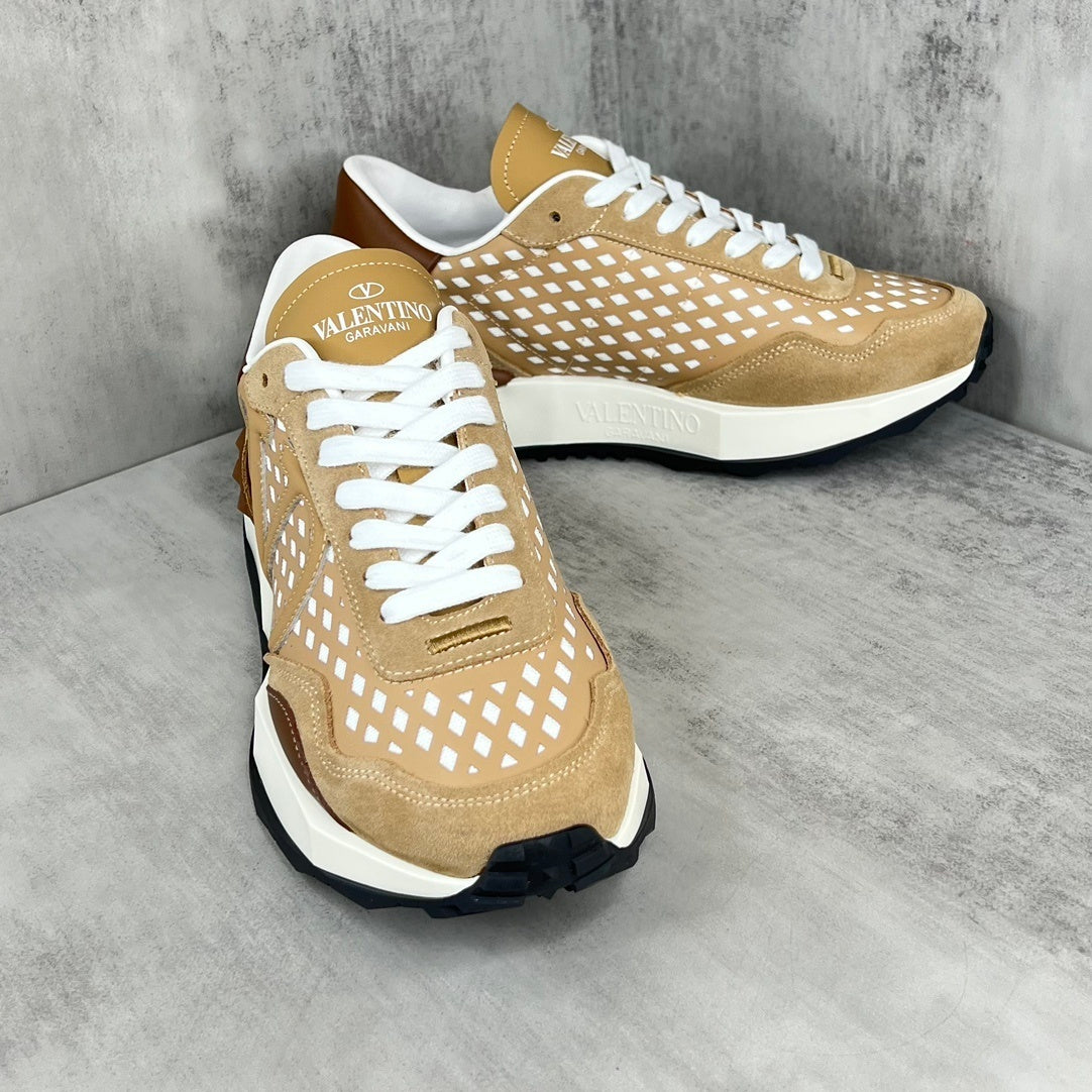 Valentino Garavani Netrunner "Camel Brown-White"