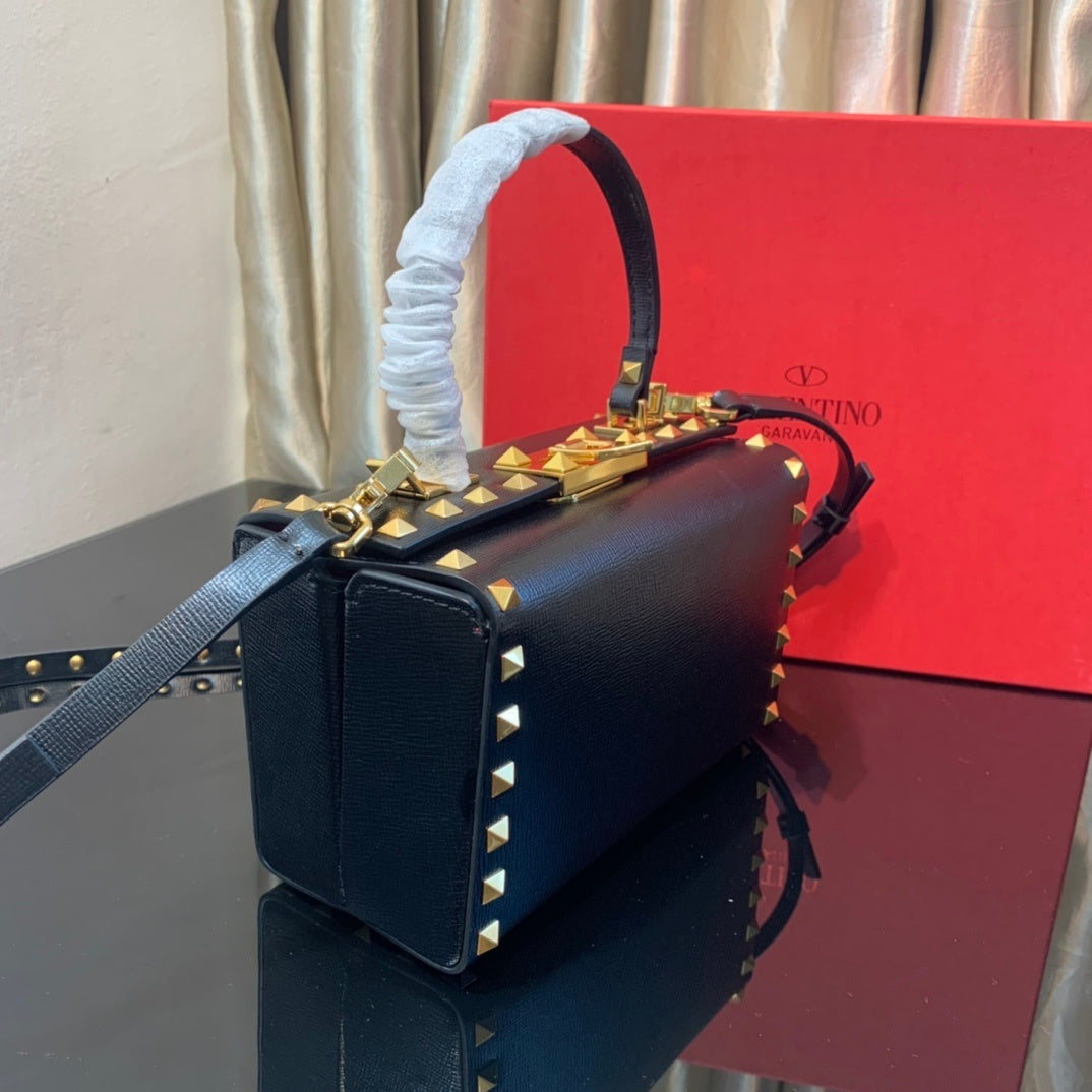 Valentino Garavani Rockstud Alcoce Bag