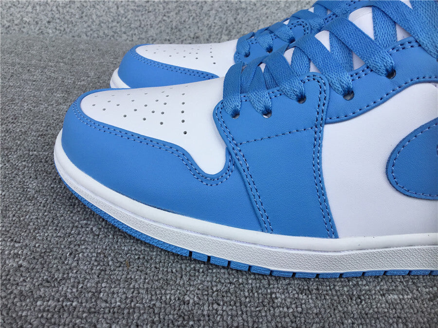 Air Jordan 1 Mid "UNC"