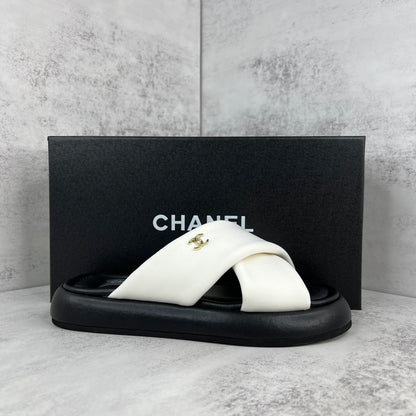 Chanel Slides "Black-White"