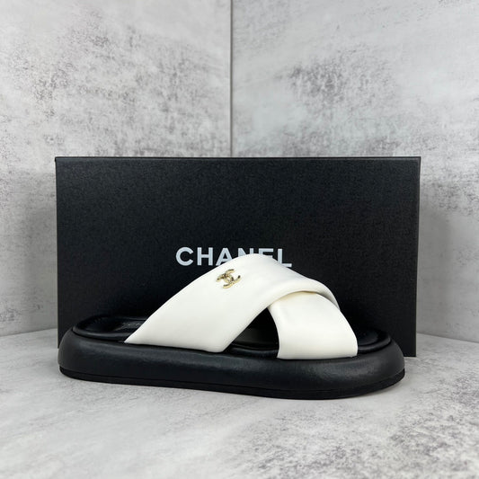 Chanel Slides "Black-White"