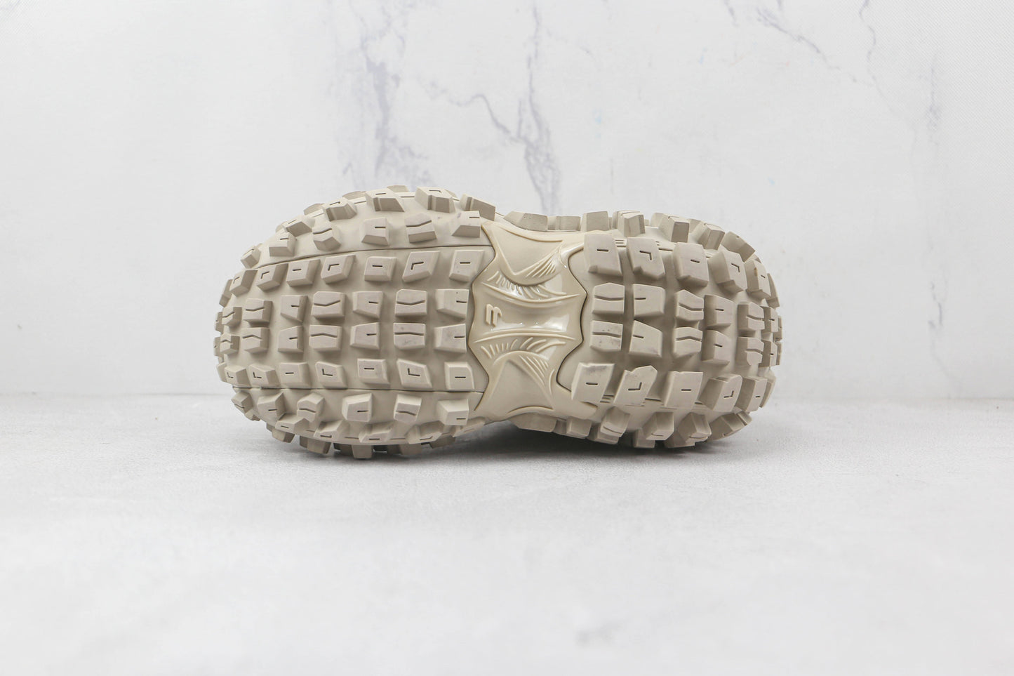 Balenciaga Bouncer "Beige"