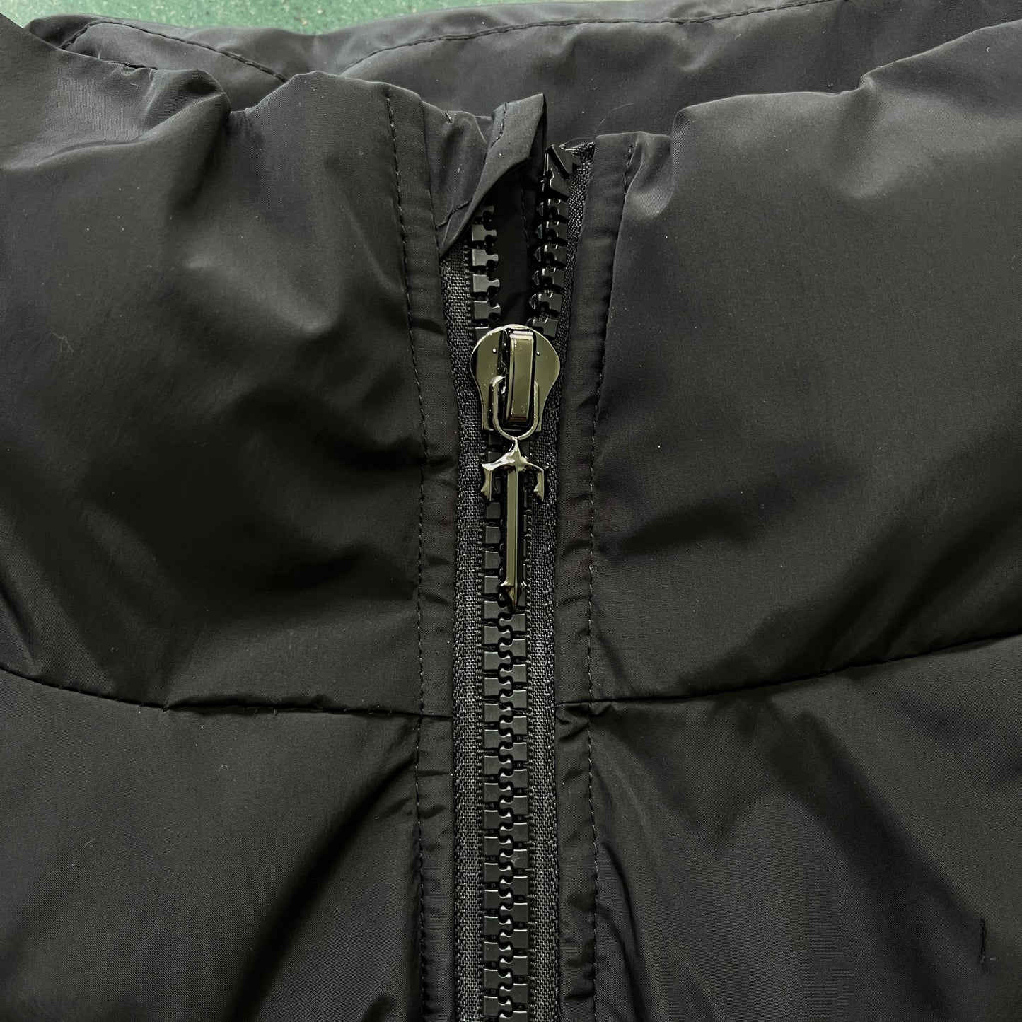 Trapstar Irongate Down Jacket "Black-Red"