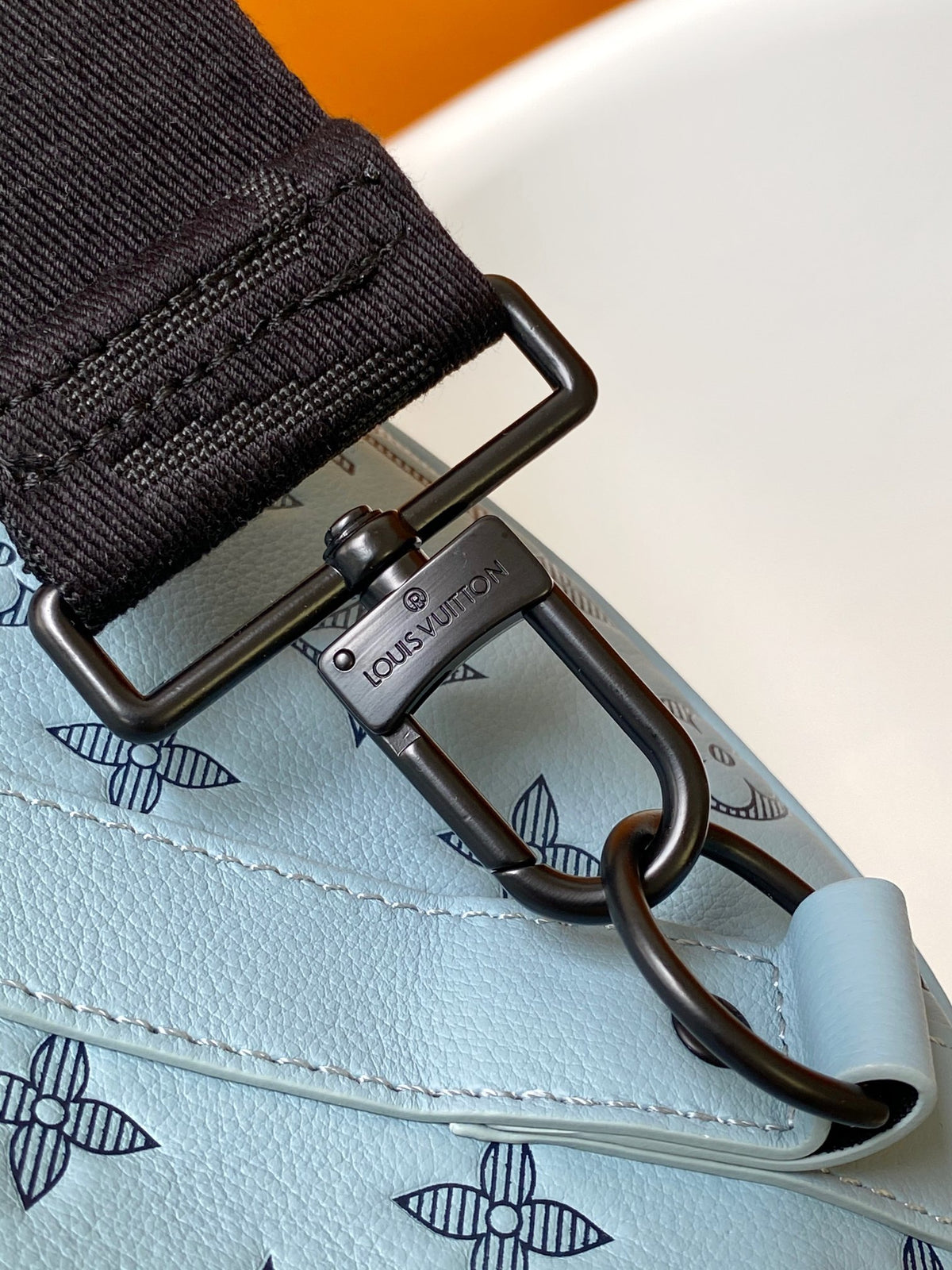 Louis Vuitton Keepall Bandoulière 50
