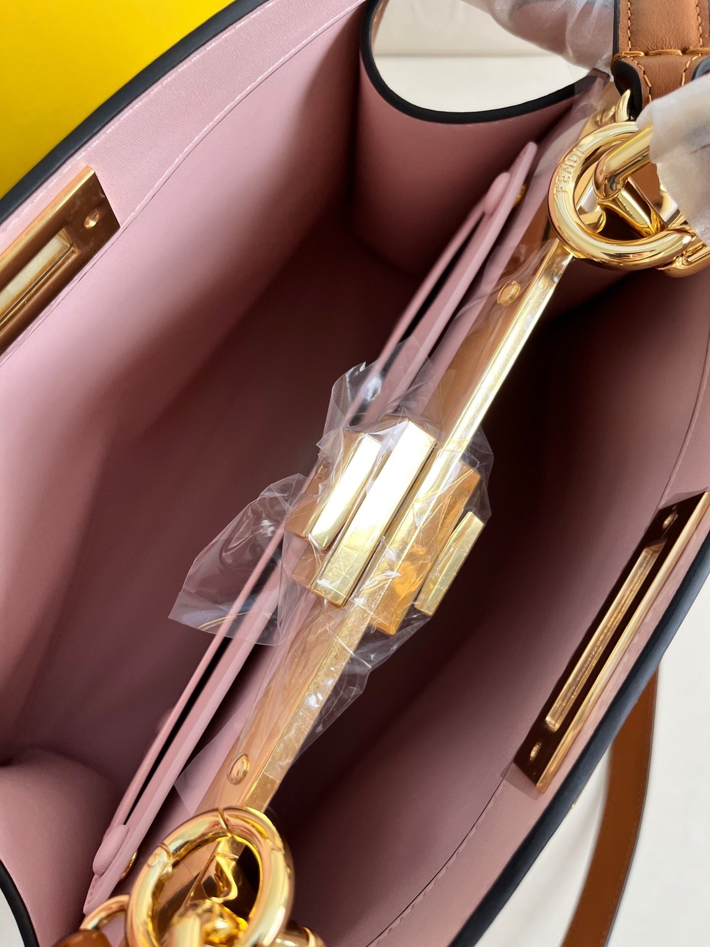 Fendi Peekaboo ISeeU Medium Bag
