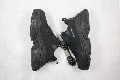 Balenciaga Triple S "Triple Black"