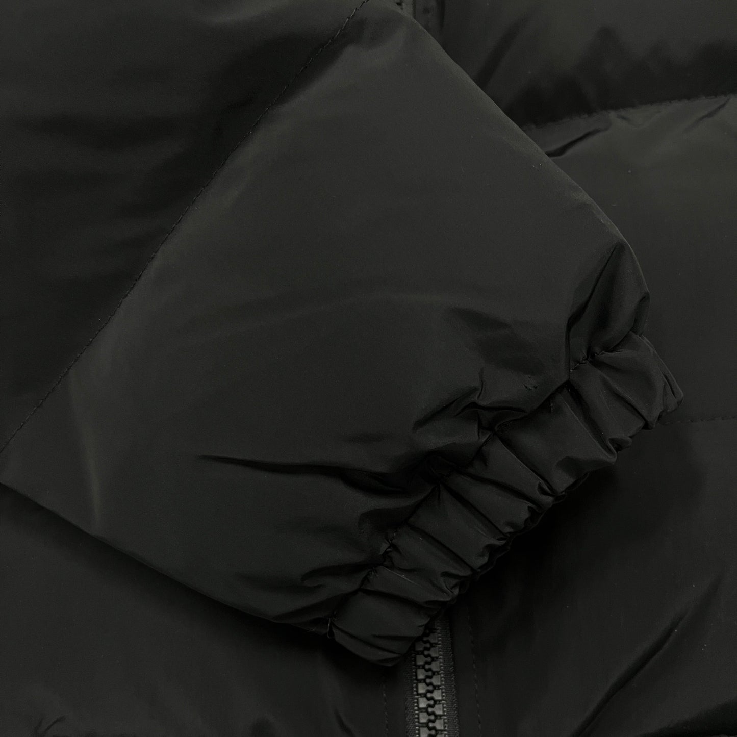 Trapstar Hyperdrive Down Jacket "Black"