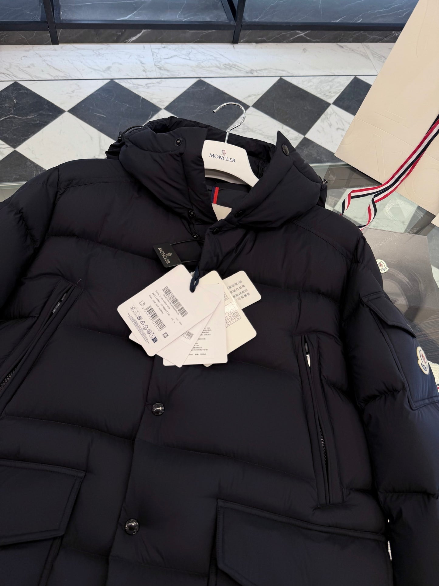 Moncler Bretagne Hooded Short Down Jacket "Black"