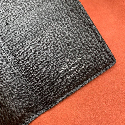 Louis Vuitton Brazza Wallet
