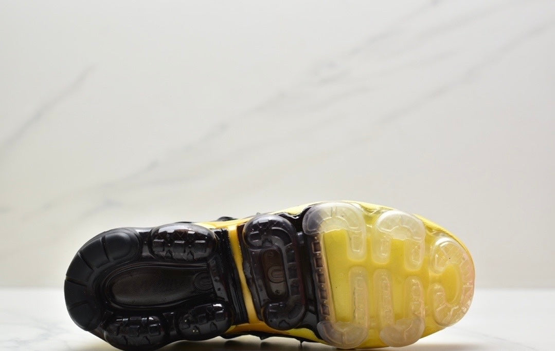 Nike Air VaporMax Plus “Yellow-Black”