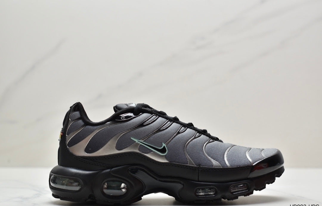 Nike Air VaporMax Plus "Grey-Black"