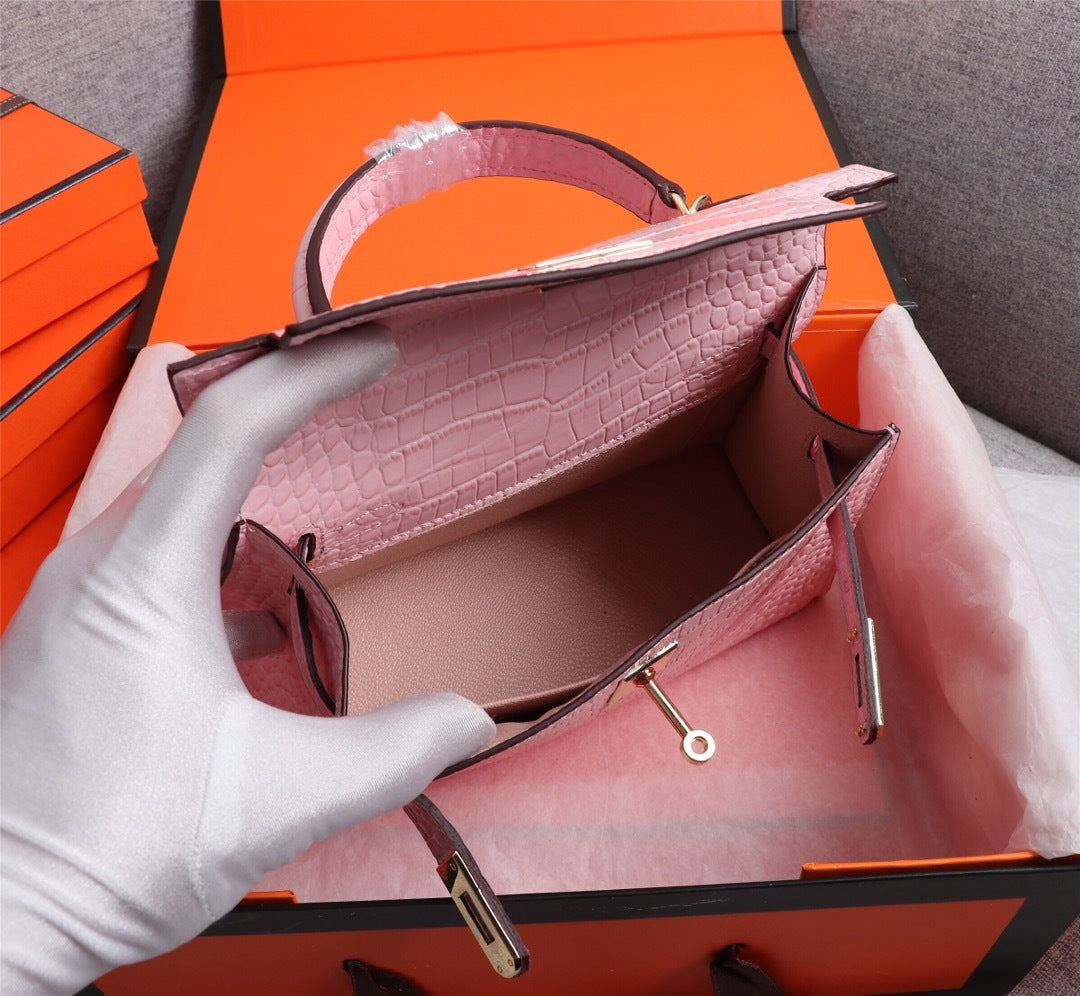 Hermès Aligator Leather Mini Kelly 20