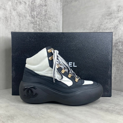 Chanel Snow Boots "Black-White Suede"