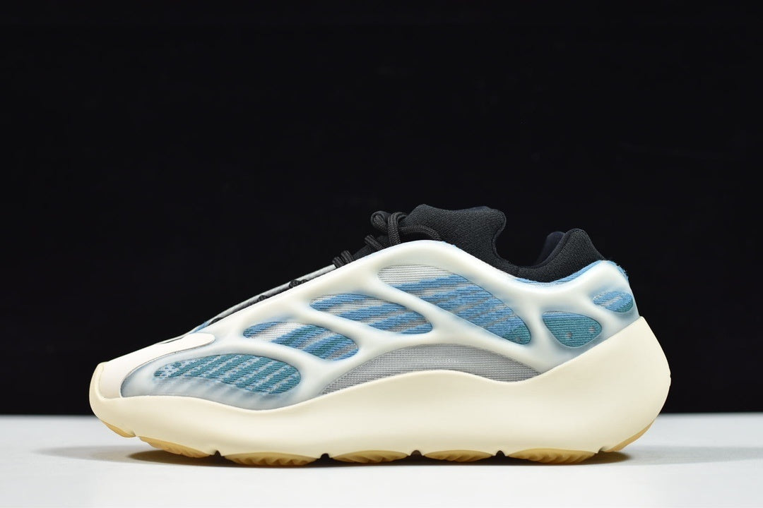 Yeezy 700 V3 "Kyanite"